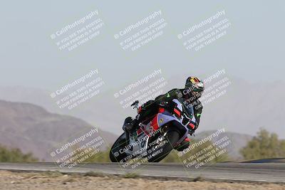 media/Dec-01-2025-Moto Forza (Mon) [[2daa91e15f]]/2-Intermediate Group/Session 2 Turn 9 Entry/